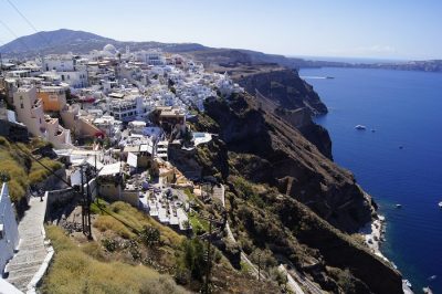 ville de fira île de Santorin