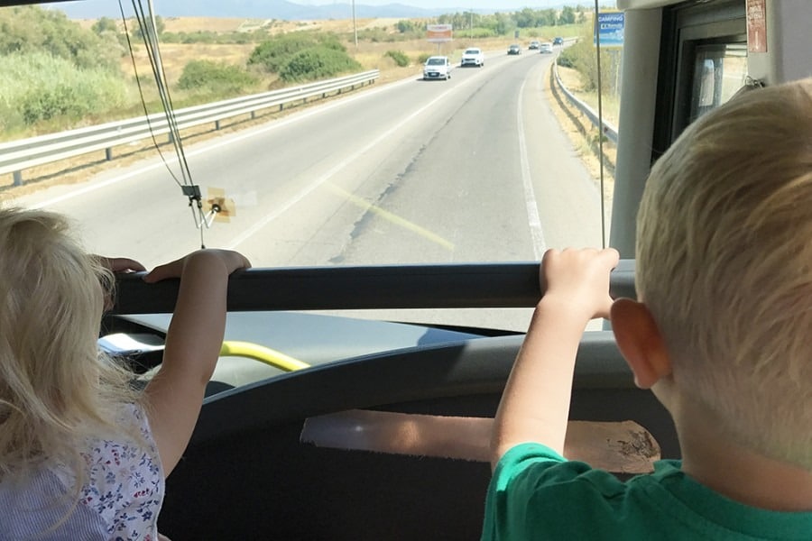 assurance pour voyager en famille