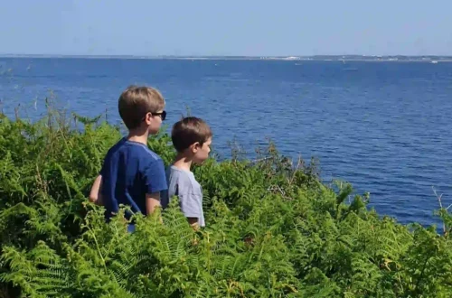 Groix avec les enfants - Sur le sentier côtier