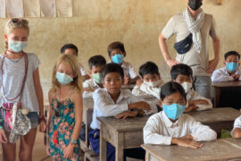 Visiter des écoles pendant un tour du monde en famille – Podcast #127