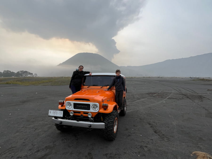 Bloqués par les eaux à Sukamade - Bromo