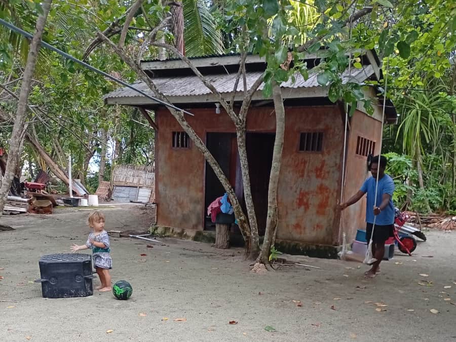 raja ampat avec bébé