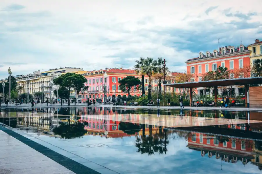 what to do in nice with family