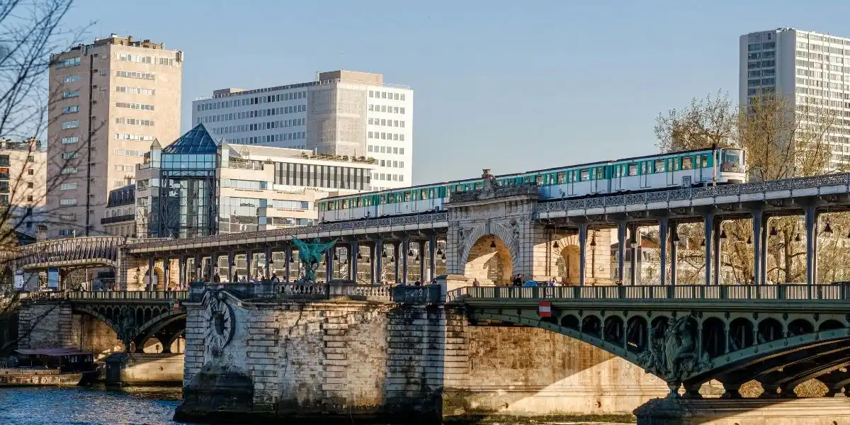 se deplacer paris transport en commun